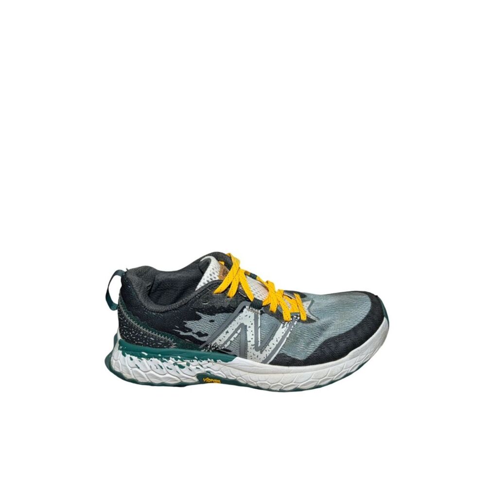 New Balance Fresh foam Gray & Green Sneaker with Yellow Laces size 11